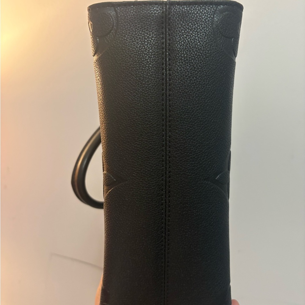 Louis Vuitton Black on the go pm - Picture 3 of 11